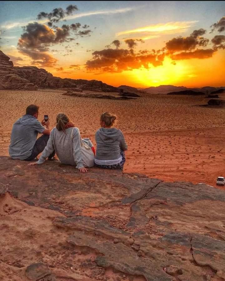 Enad Desert Camp ワディ ・ラム エクステリア 写真