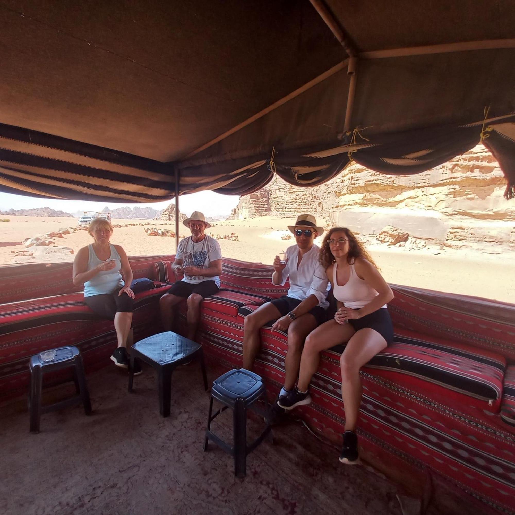 Enad Desert Camp ワディ ・ラム エクステリア 写真